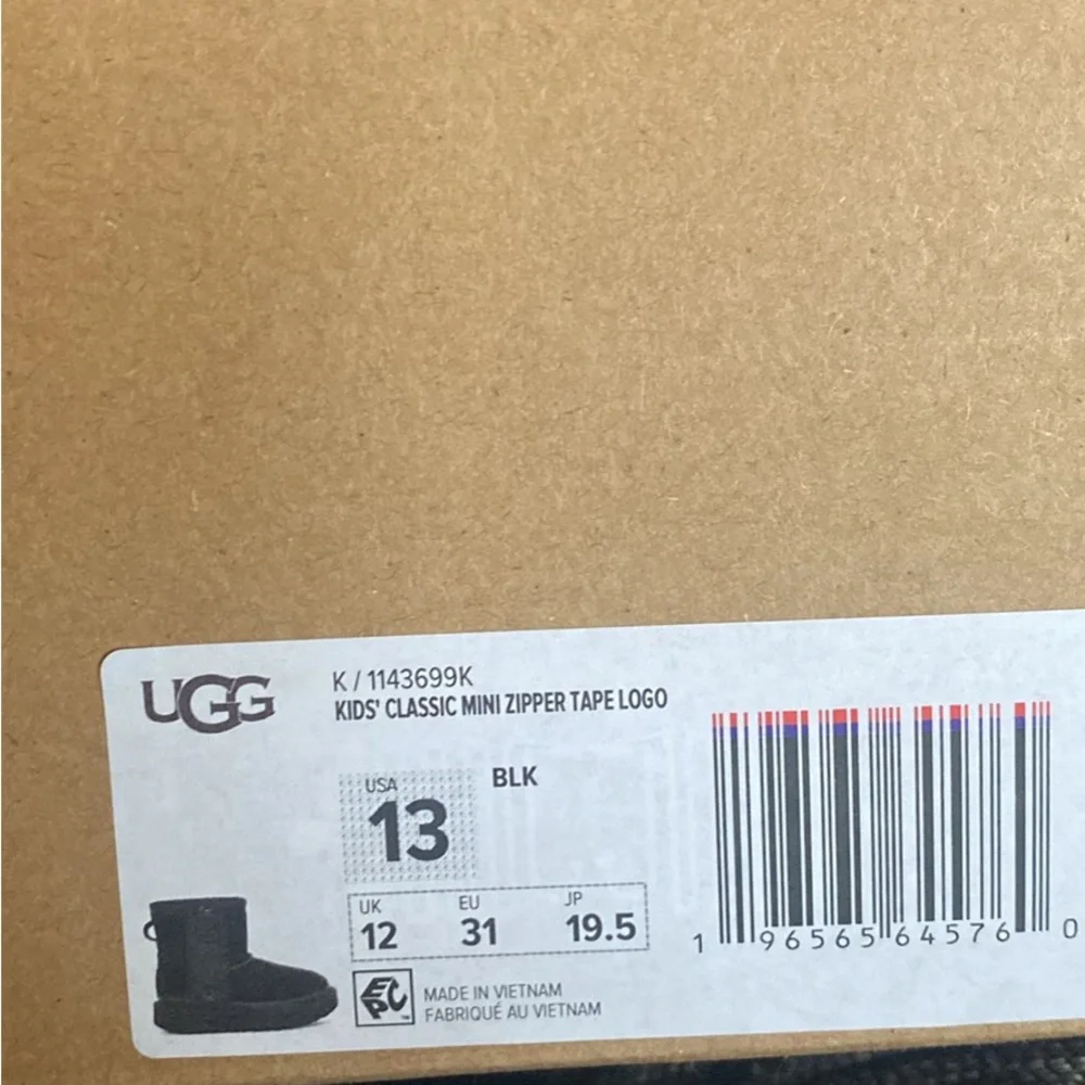 UGG Black Suede Boots with Side Zipper - Picture 4 of 4